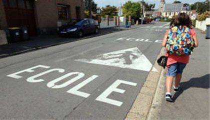 Améliorer le pilotage et clarifier le statut des personnels auxiliaires de vie scolaire